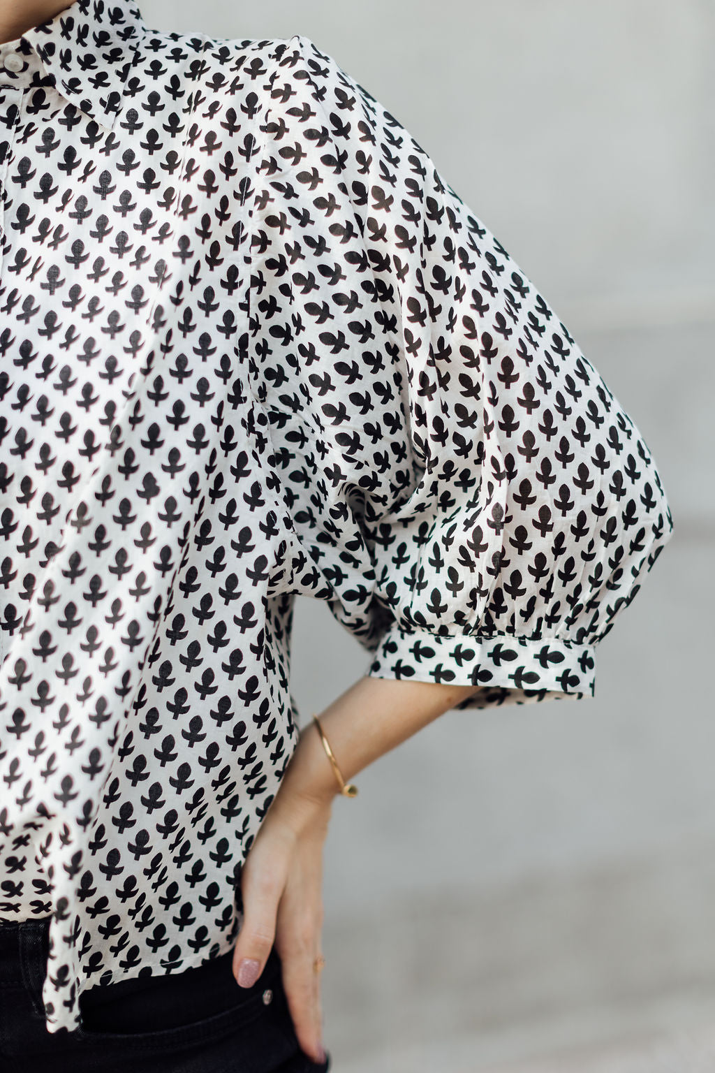 INDRA MUSE SHIRT (BLACK)