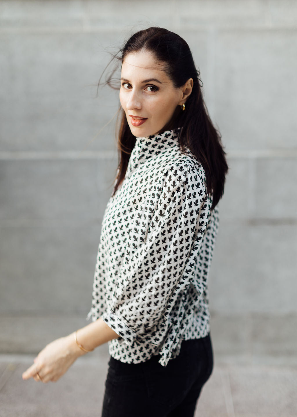 INDRA MUSE SHIRT (BLACK)