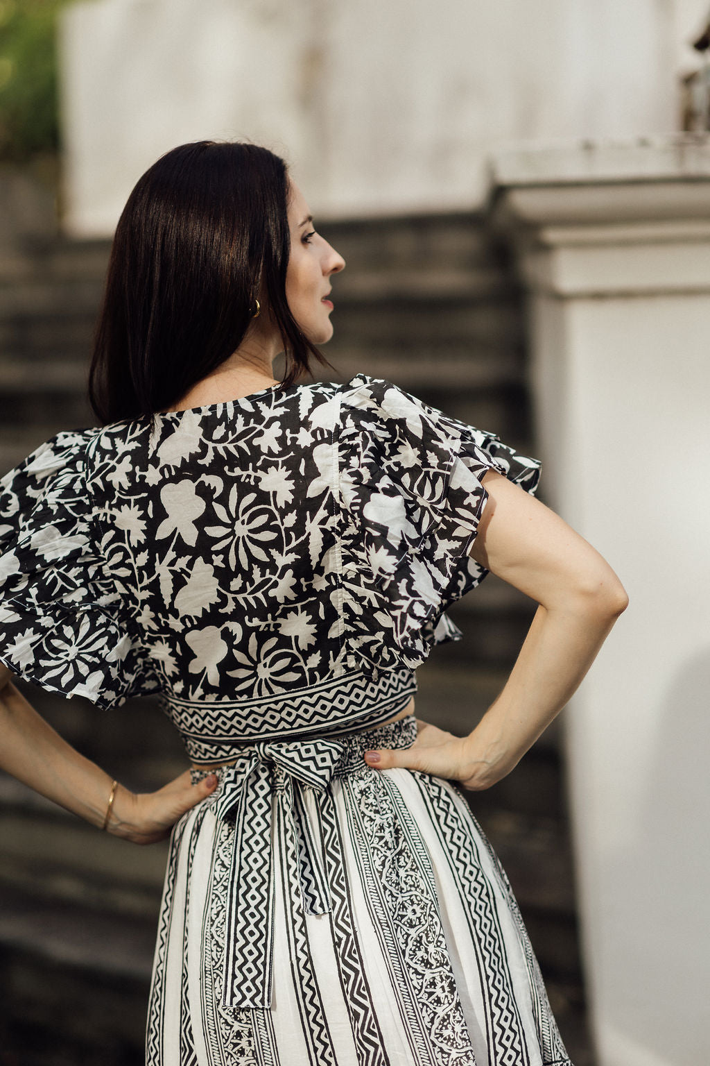 IMPERIAL WRAP TOP (BLACK)