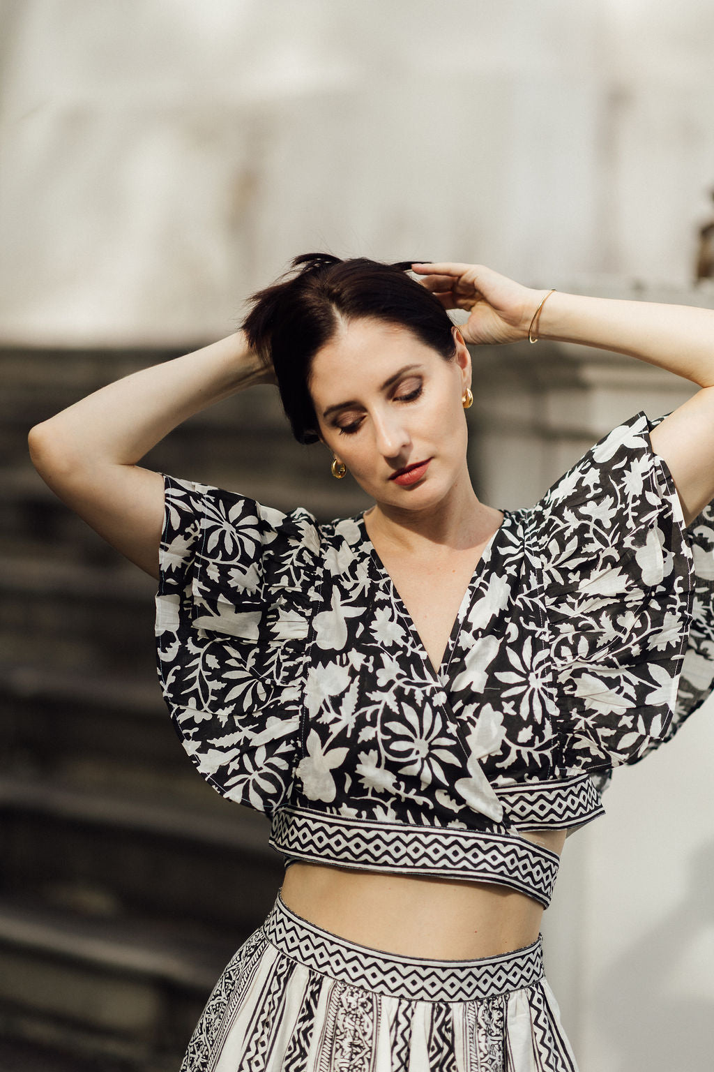 IMPERIAL WRAP TOP (BLACK)