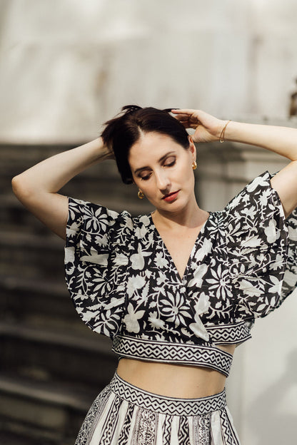 IMPERIAL WRAP TOP (BLACK)